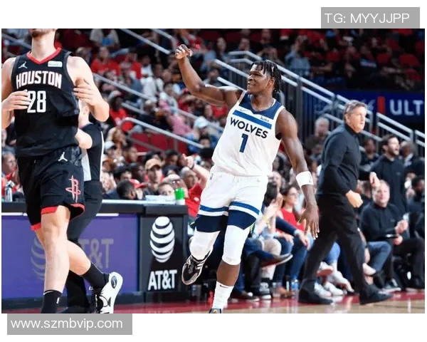 杰登艾维的崛起之路：从大学篮球明星到NBA新星的奋斗历程